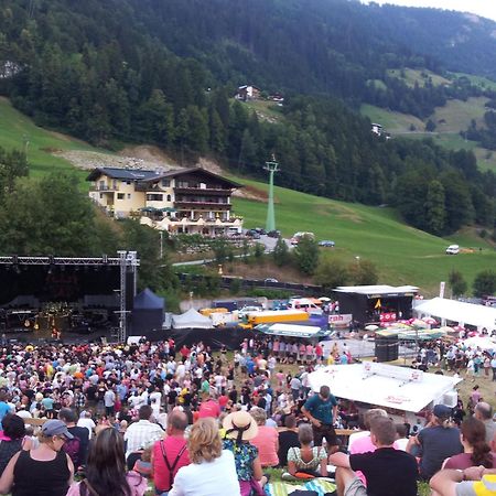 Appartementhaus Zillertal By Piaunddirk Finkenberg Kültér fotó