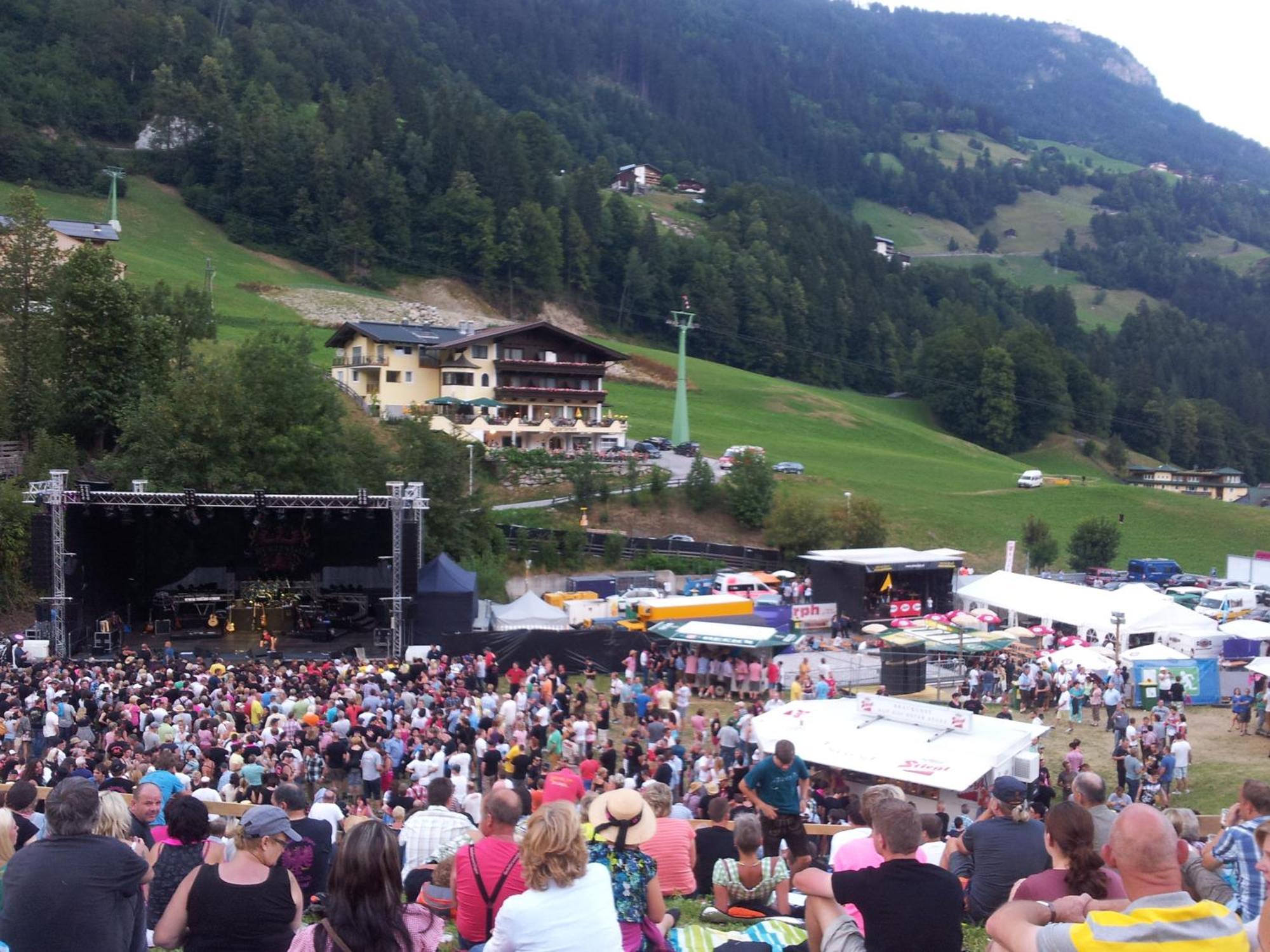Appartementhaus Zillertal By Piaunddirk Finkenberg Kültér fotó
